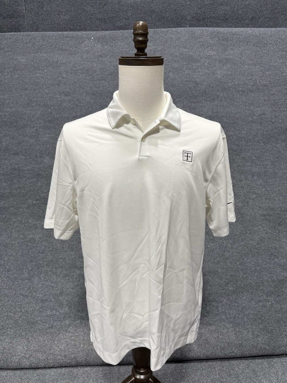 Nike Golf Dri-FIT Polo Shirt White Embroidered Logo Menâs Medium
